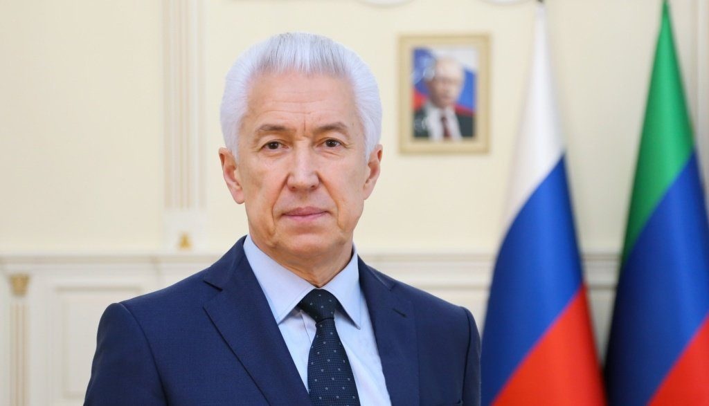 Сегодня свой 71-й день рождения отмечает Глава нашей республики Владимир Абдуалиевич Васильев